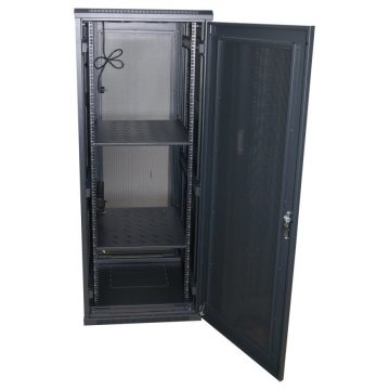 EUROCASE rack 32U/ modell GW6832/ Álló Szerverszekrény